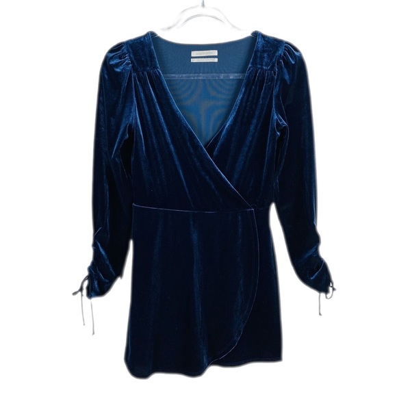 Urban Outfitters Velvet Surplice Playsuit
Size XS - Picture 4 of 11
